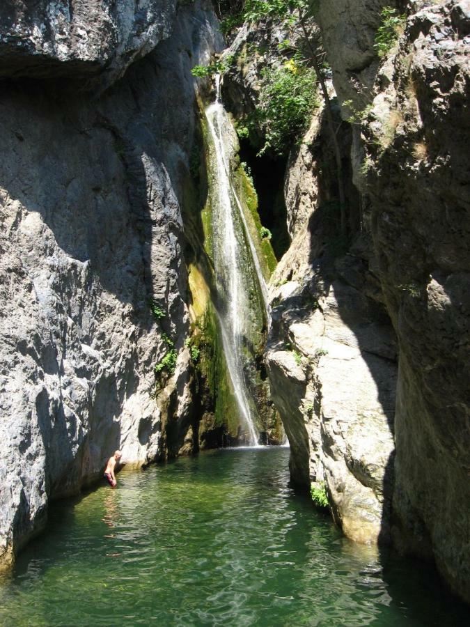 Studio 1.5 km mer et 2 km cascade Santa-Maria-Poggio  Extérieur photo
